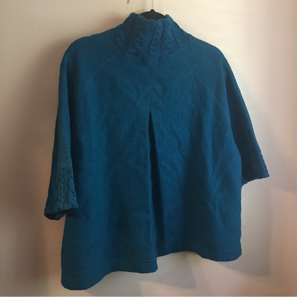 For Cynthia Wool Cape Sweater Size Medium - Picture 3 of 4